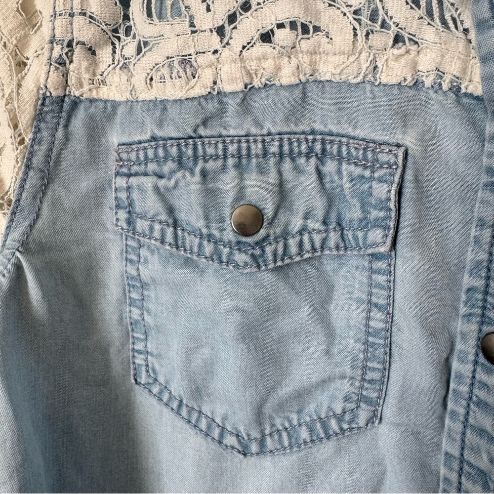 Anthropologie Postmark 9-H15 STCL Denim Lace Button Down Size 2 Cottagecore - Picture 3 of 16